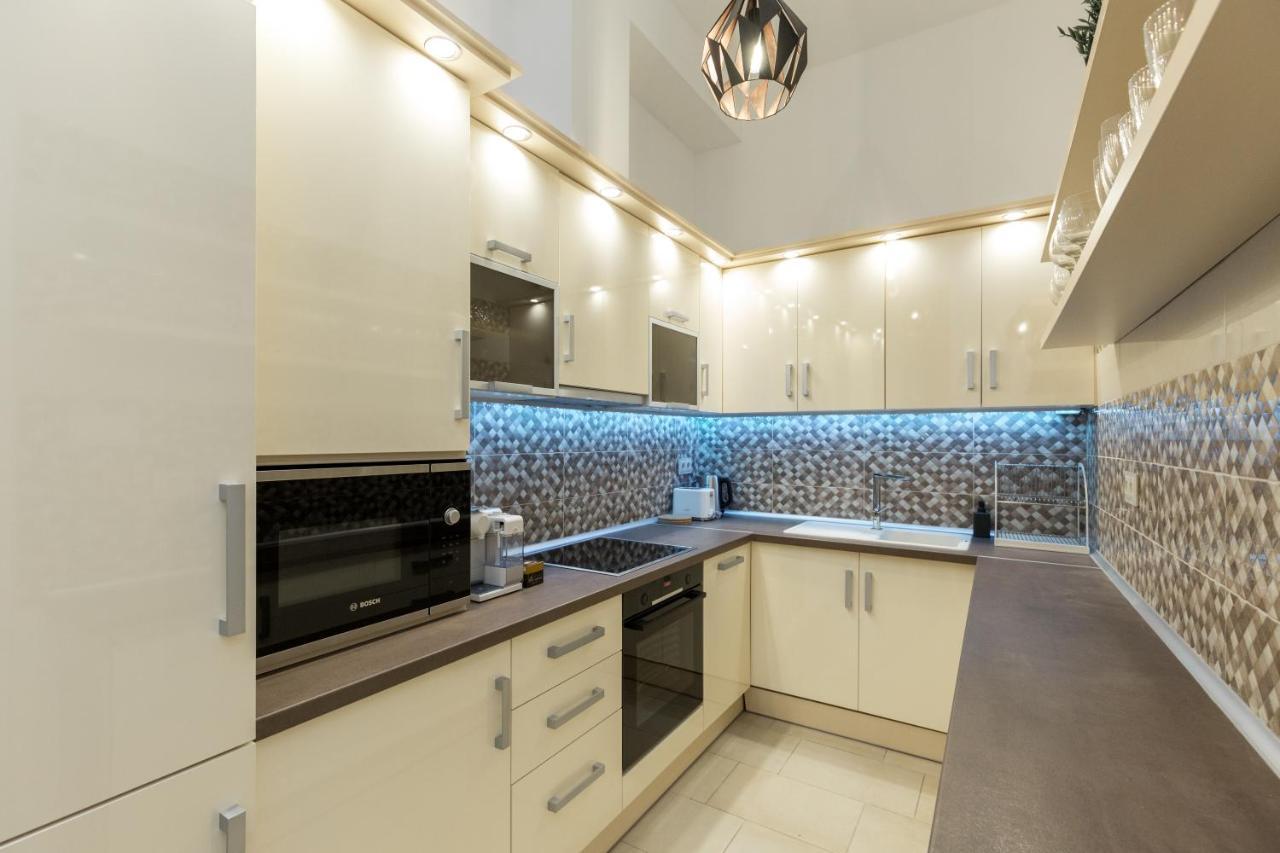City Center Grand Luxury W 2Br/2Bt Budapest Exteriör bild