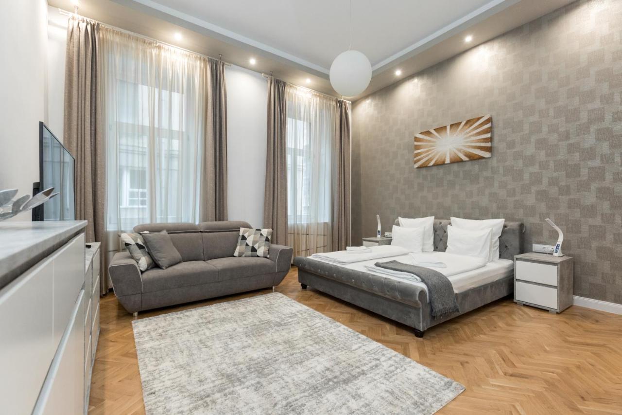 City Center Grand Luxury W 2Br/2Bt Budapest Exteriör bild