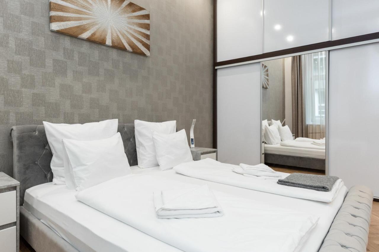 City Center Grand Luxury W 2Br/2Bt Budapest Exteriör bild
