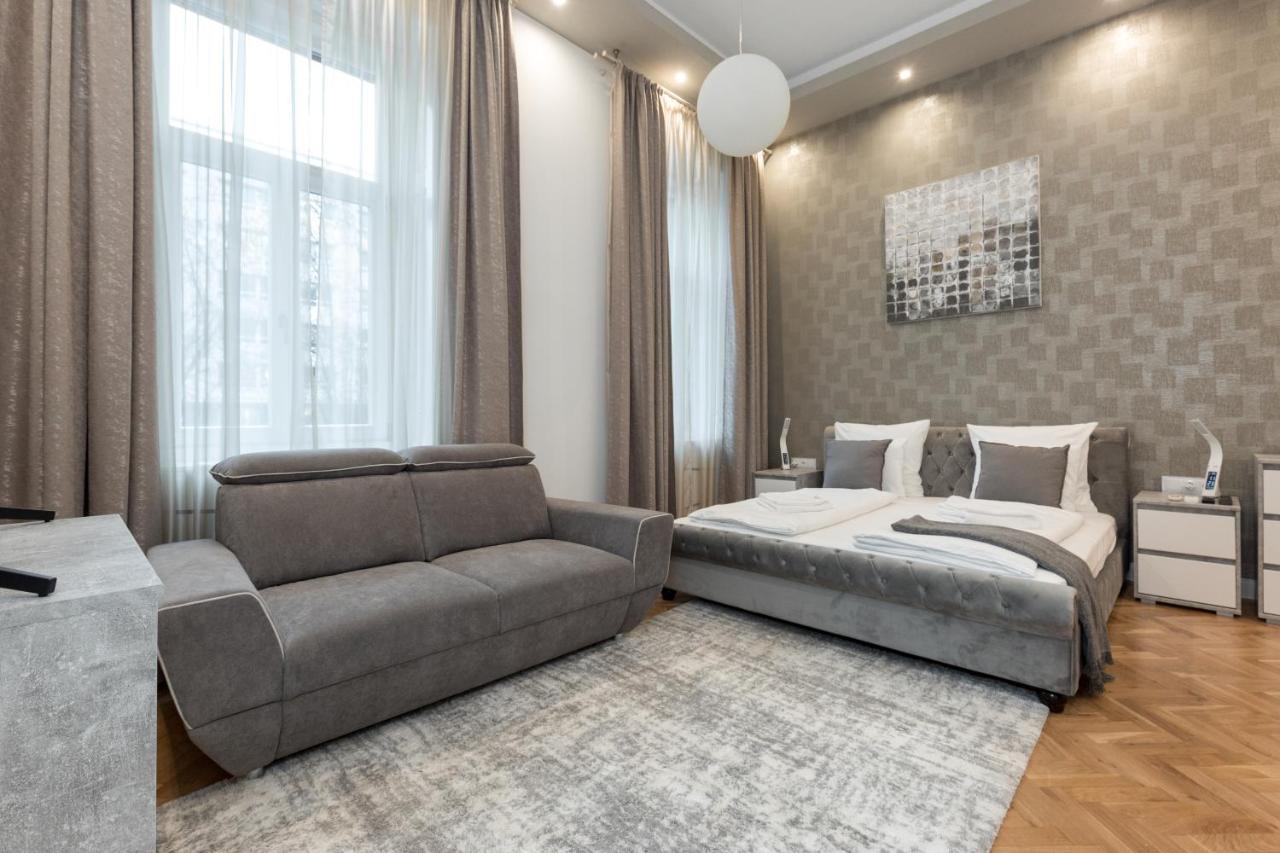 City Center Grand Luxury W 2Br/2Bt Budapest Exteriör bild