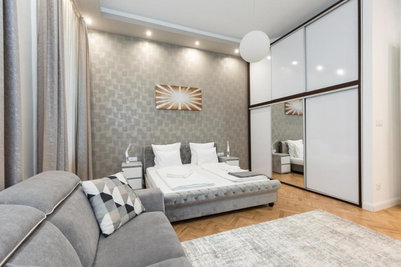 City Center Grand Luxury W 2Br/2Bt Budapest Exteriör bild
