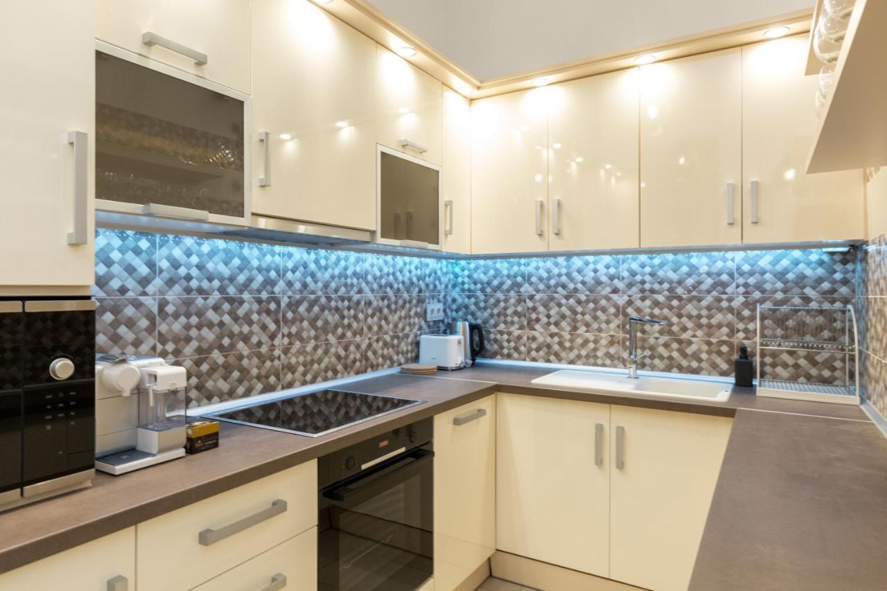 City Center Grand Luxury W 2Br/2Bt Budapest Exteriör bild